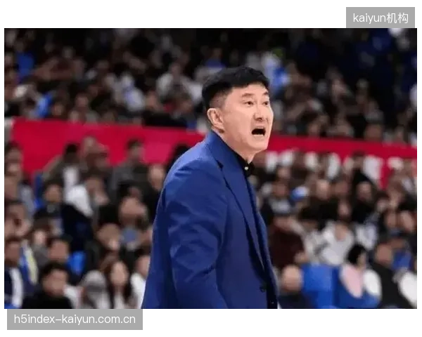 广东队内线面临重组压力，杜锋需为球队寻找新的战术支点。